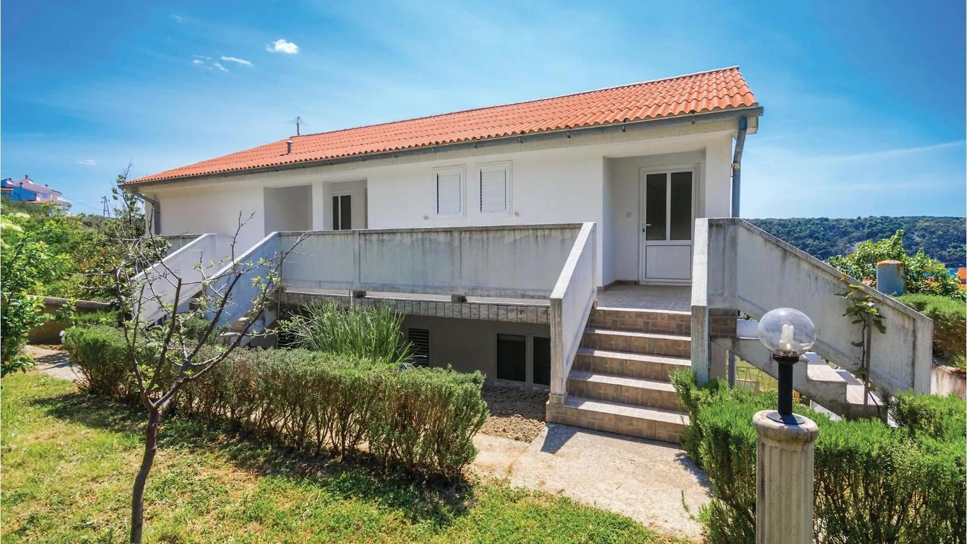 Pet Friendly Apartment In Kampor With Kitchen